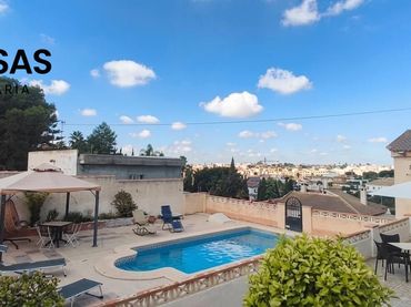 Xalet amb piscina en venda a San Fulgencio