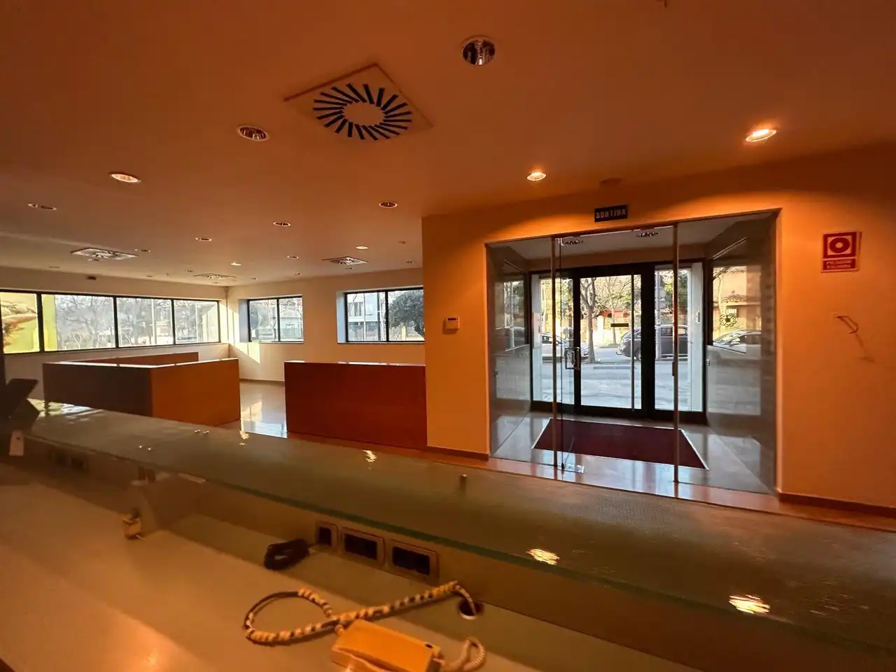 Local comercial de lloguer a JOSEP UMBERT I VENTURA, imagen 8