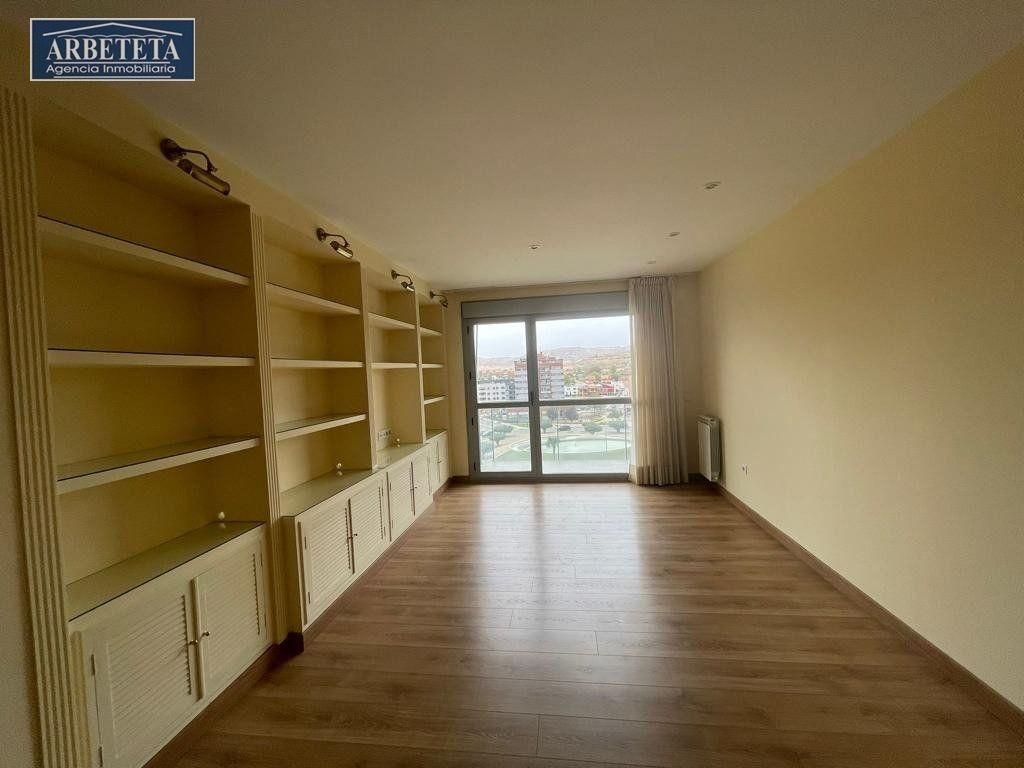 Living room of Flat to rent in Guadalajara Capital  with Heating, Private garden and Terrace