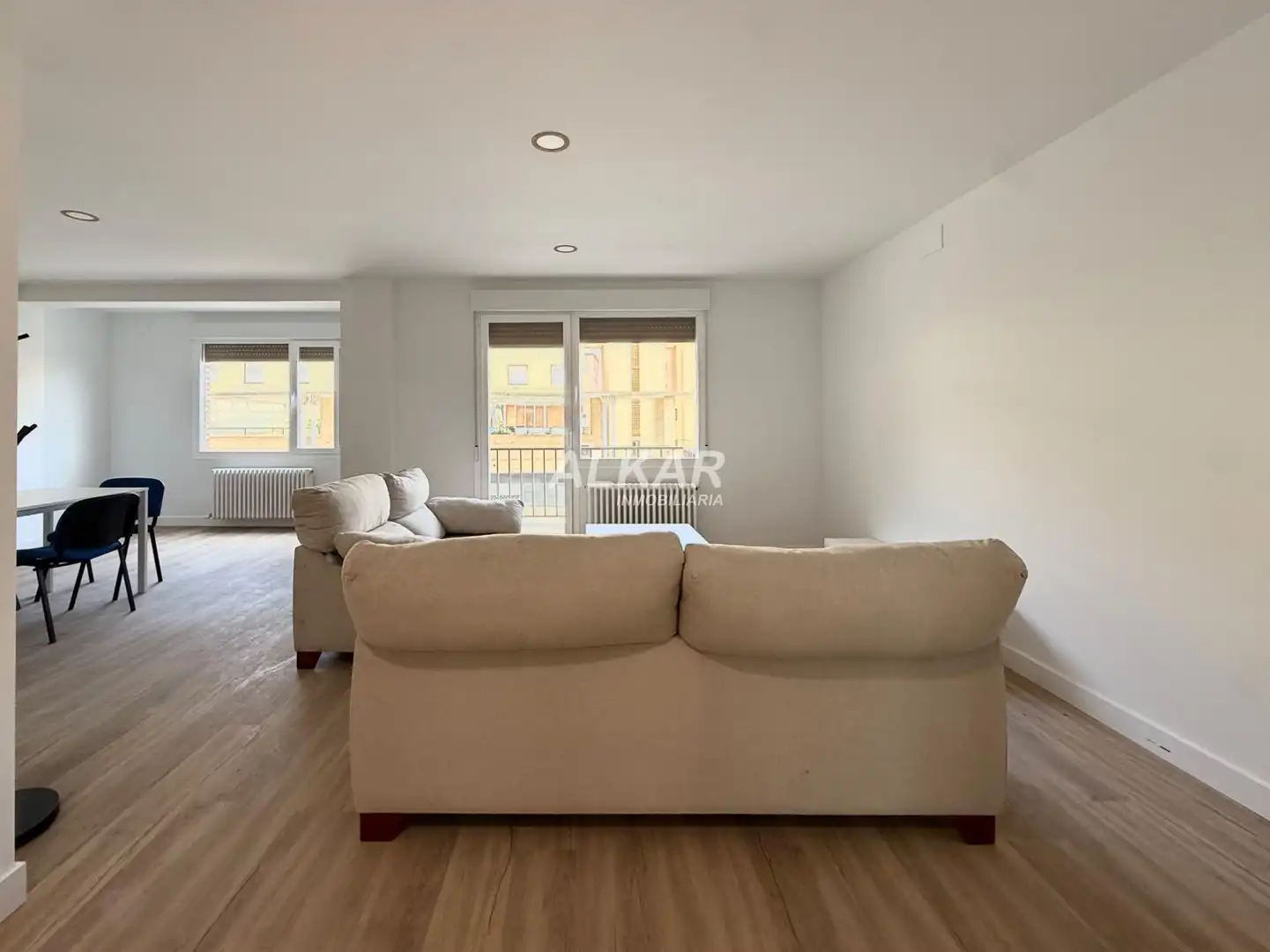 Sala d'estar de Pis en venda en Tudela amb Calefacció, Parquet i Terrassa