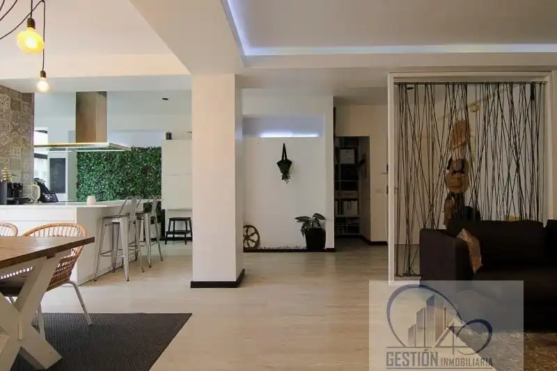 Piso en venta en Santa Cruz de Tenerife con Aire acondicionado, Parquet y Balcón