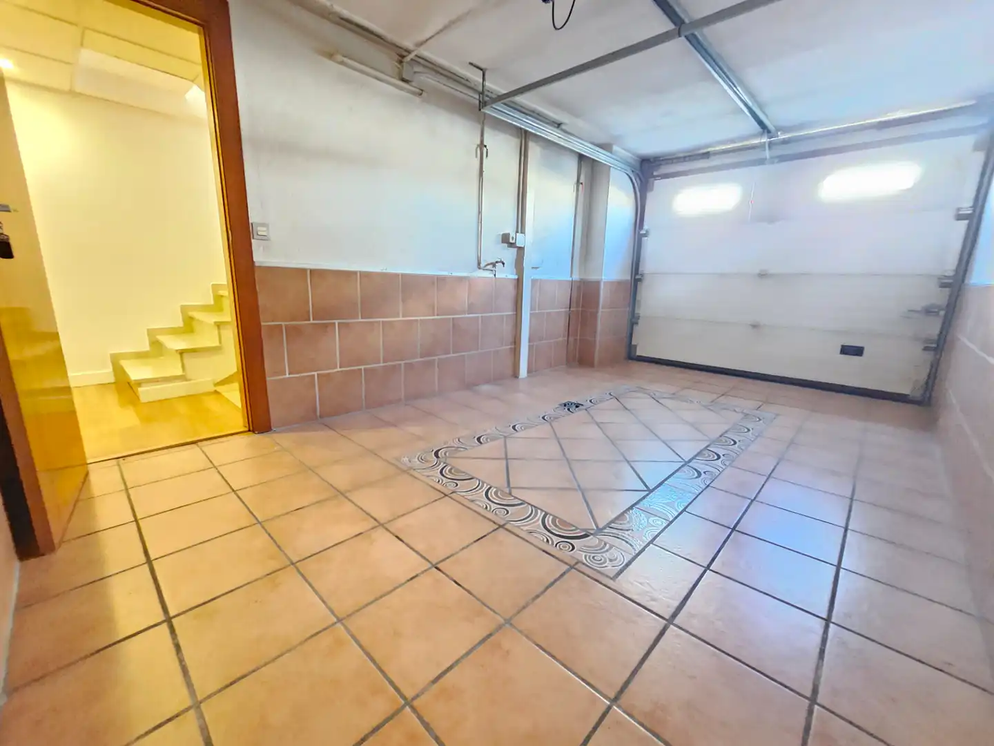 Casa adosada en venta en Ogíjares con Aire acondicionado, Trastero y Amueblado