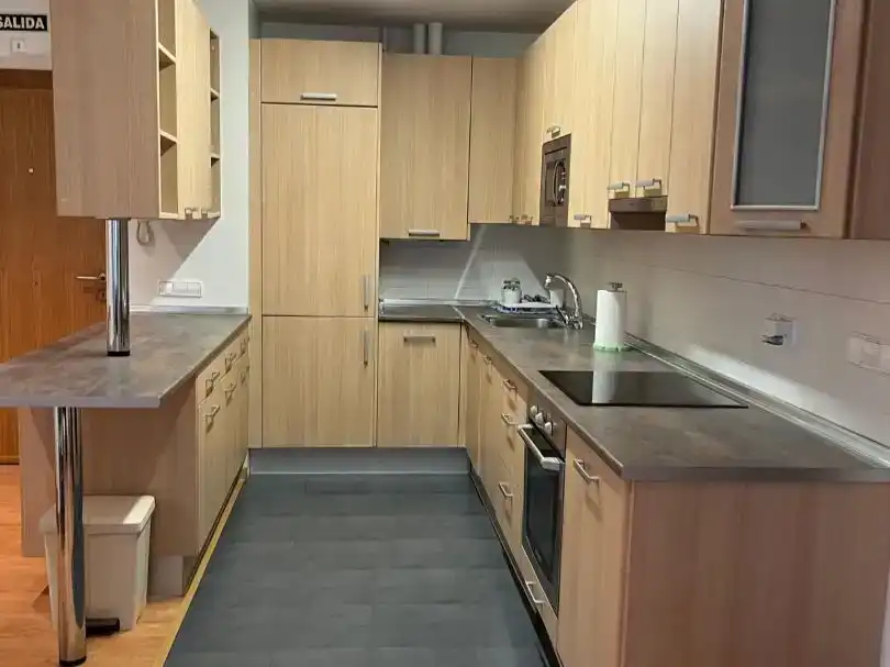 Cuina de Planta baixa en venda en Baztan amb Jardí privat, Piscina i Moblat