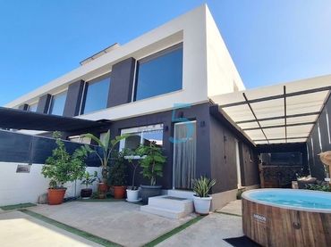 Villa avec balcon à vendre à Gran Alacant