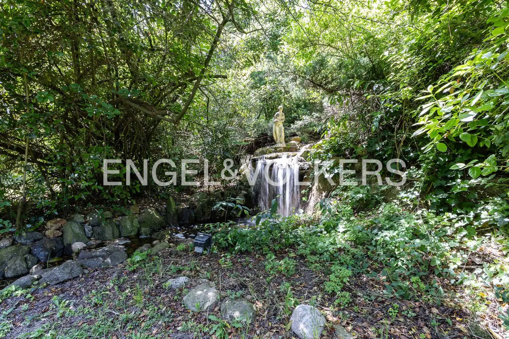 Casa rústica con jardín en venta en El Bruc, imagen 35