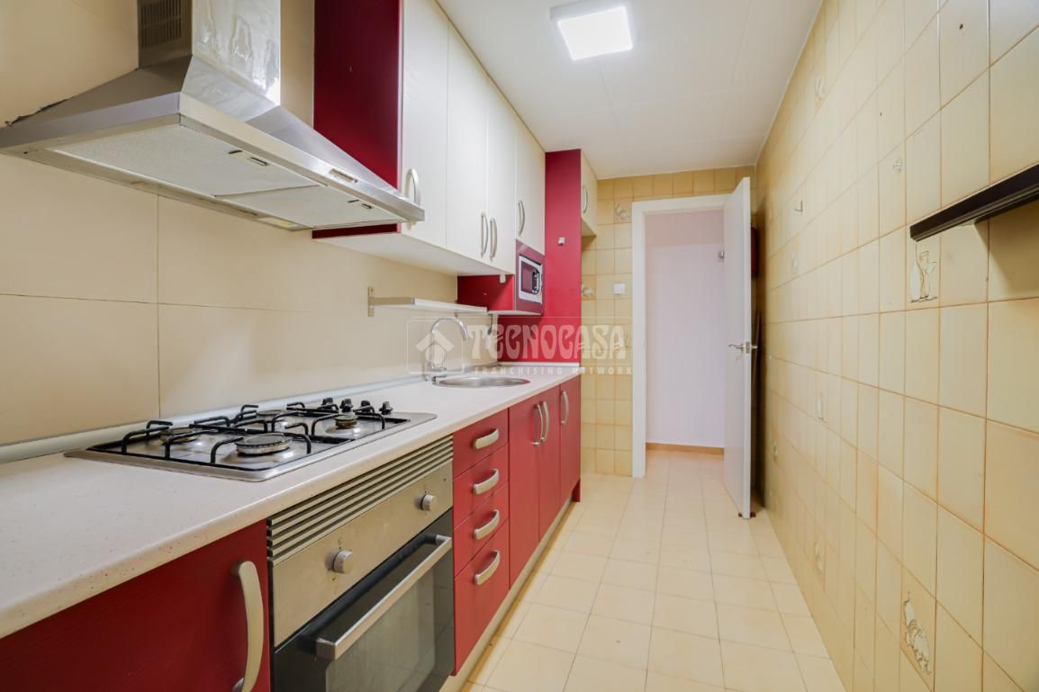 Kitchen of Flat for sale in Ripollet
