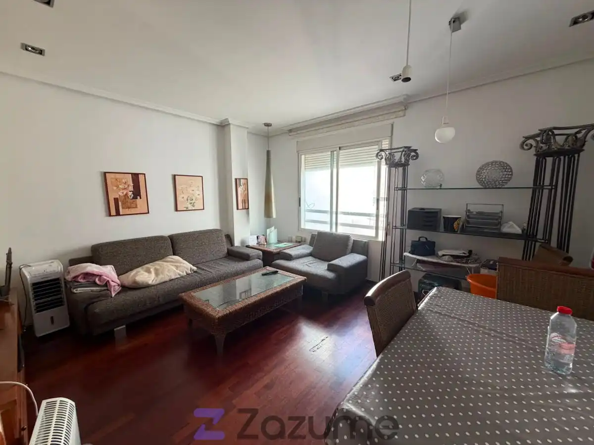Sala de estar de Piso de alquiler en Valencia con Parquet, Amueblado y Horno