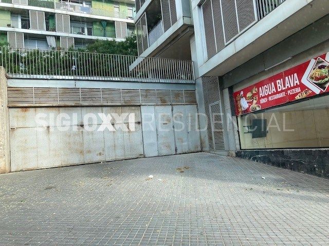 Vista exterior de Garatge en venda en  Barcelona Capital