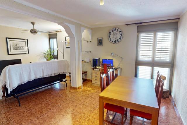 Piso en Venta en Calle de María Montessori 'Pedagoga' en Tres Forques