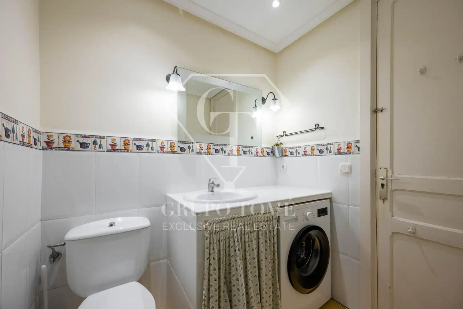 Baño de Piso en venta en Donostia - San Sebastián  con Calefacción, Amueblado y Balcón