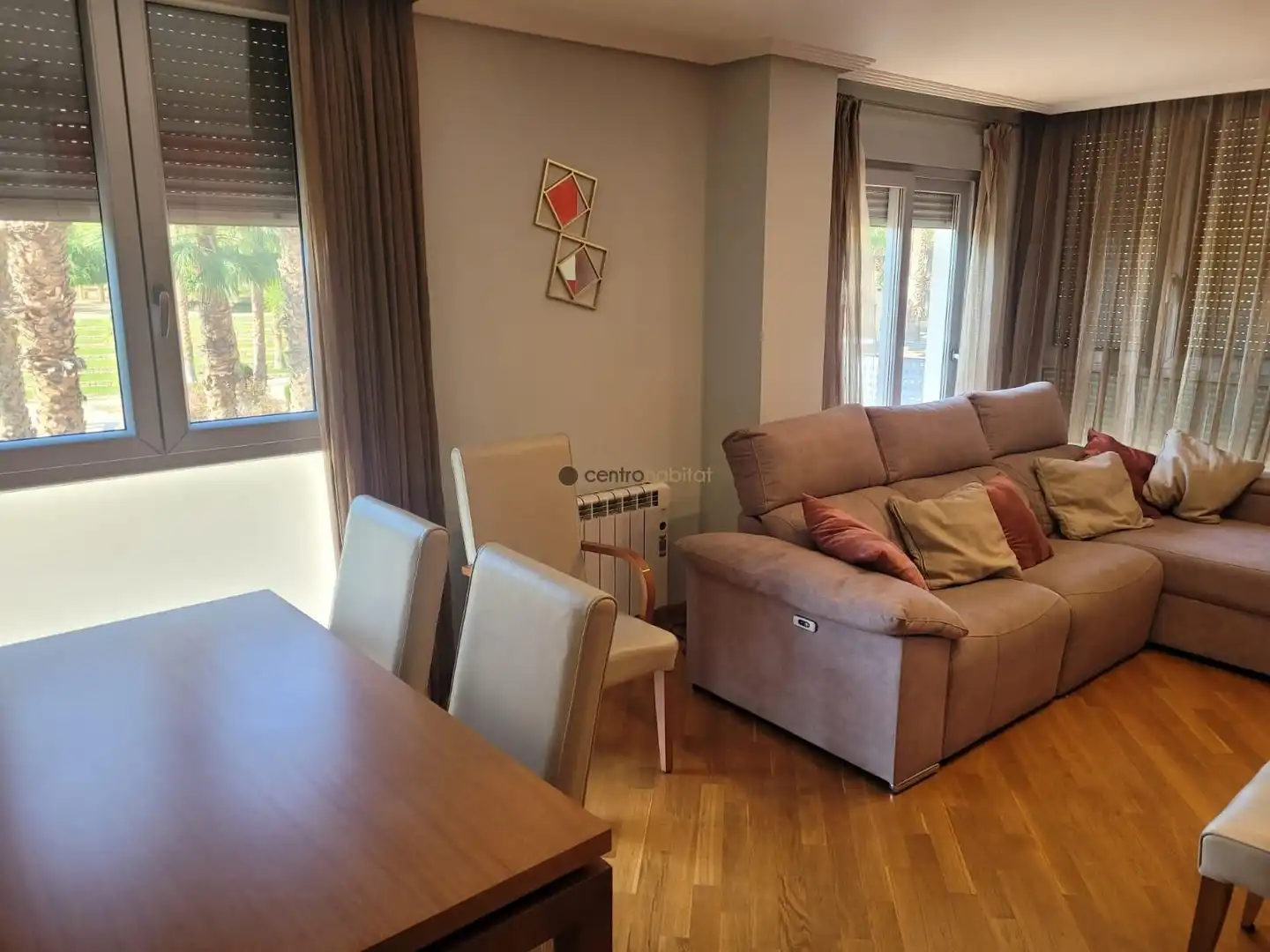 Sala d'estar de Pis de lloguer en Petrer amb Aire condicionat i Parquet