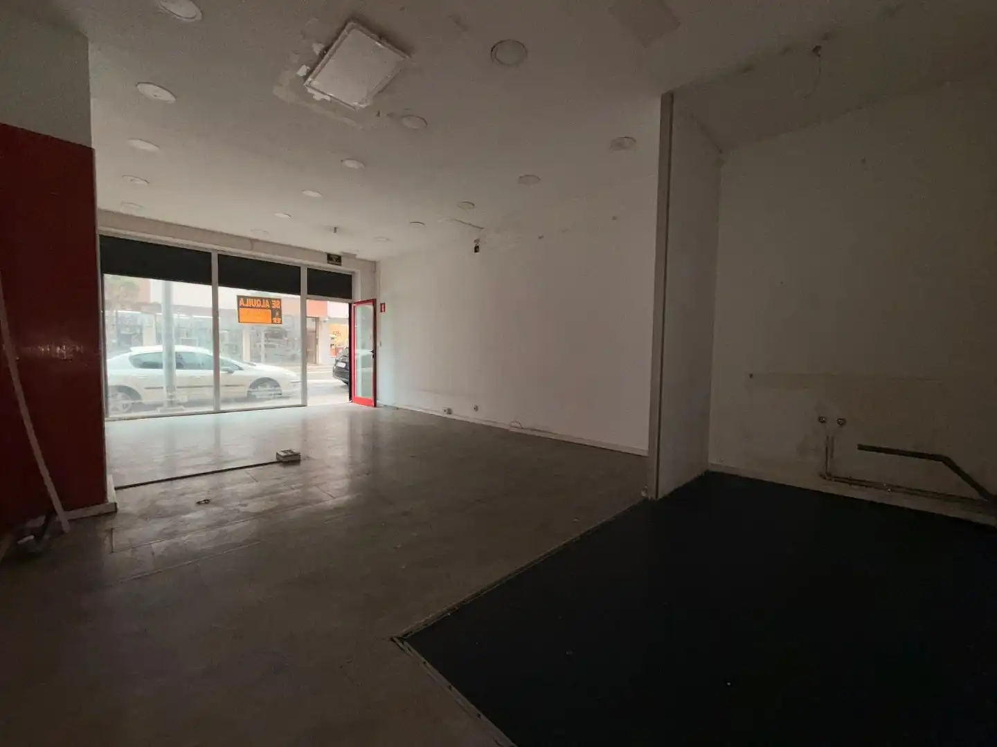 Local comercial en alquiler en Avenida CAMILO ALONSO VEGA, imagen 2