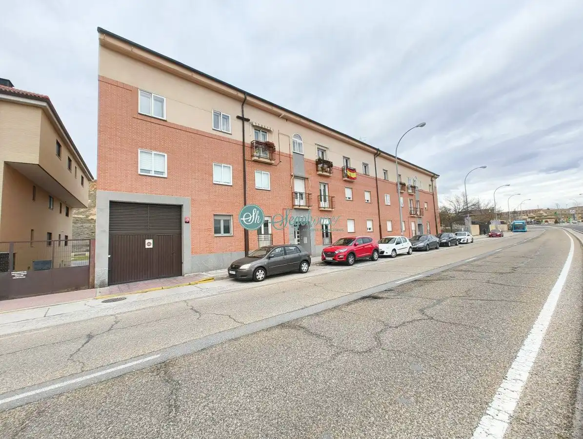 Exterior view of Flat for sale in Segovia  with Heating, Storage room and Furnished