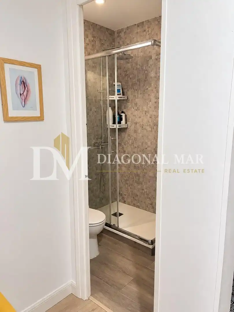 Bathroom of Flat for sale in Riera