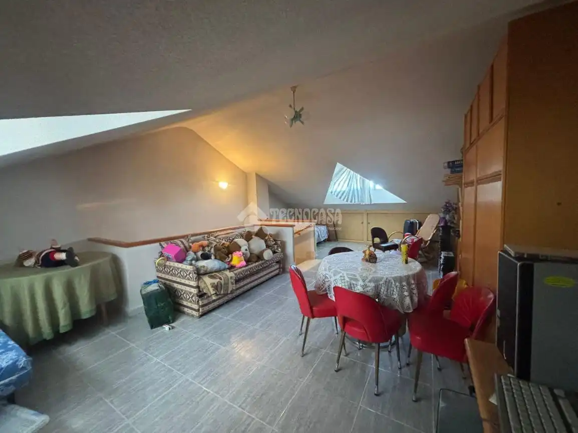 Casa adosada en venta en Escalona con Aire acondicionado, Calefacción y Amueblado