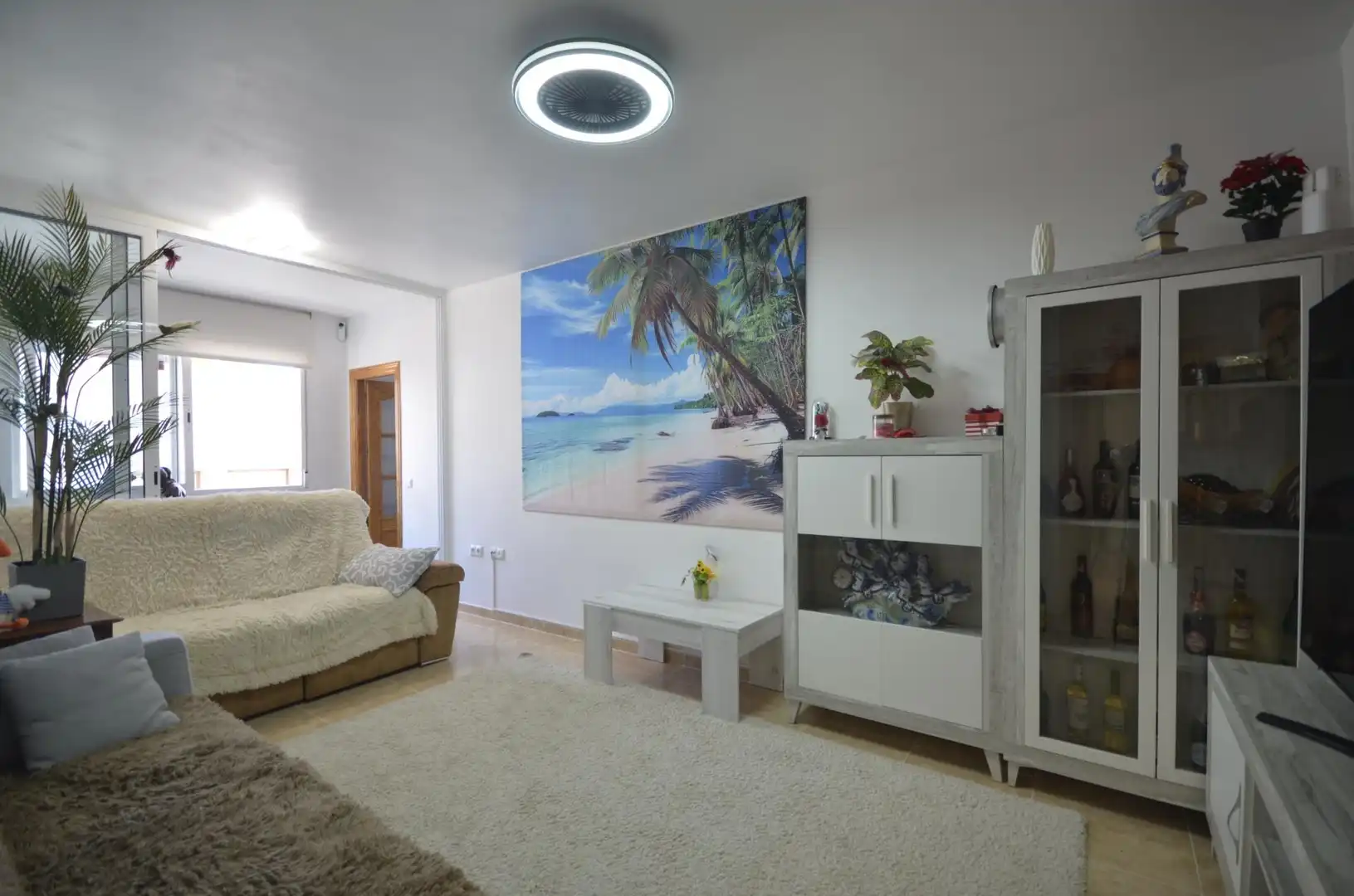 Sala d'estar de Pis en venda en Roquetas de Mar