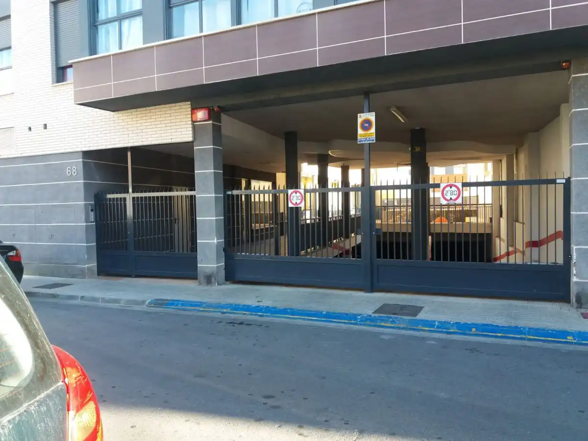 Parking for sale in ALMAZORA 66