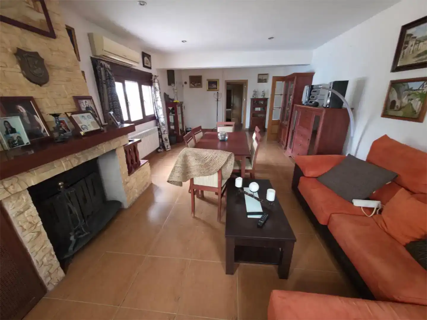 Sala d'estar de Casa o xalet en venda en Badajoz Capital amb Aire condicionat i Piscina
