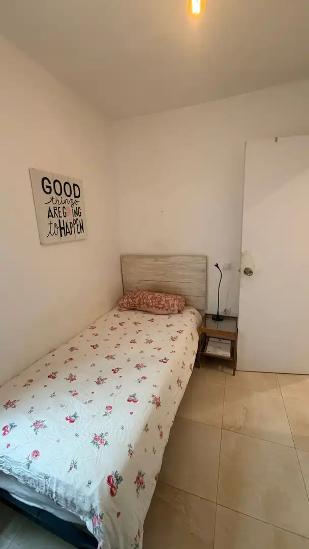 Schlafzimmer von Wohnung zur untervermieten in Sevilla mit Klimaanlage, Möbliert und Waschmaschine