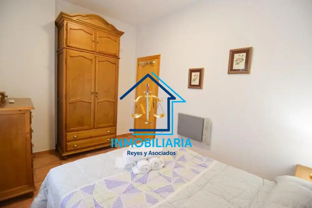 Dormitori de Casa o xalet en venda en Córdoba amb Aire condicionat, Terrassa i Piscina