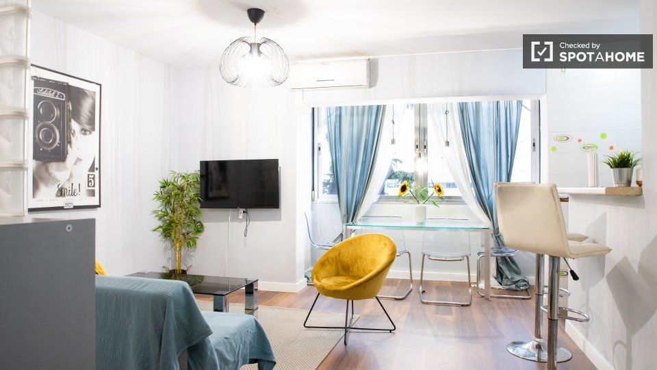 Bedroom of Flat to rent in  Madrid Capital  with Air Conditioner, Heating and Furnished
