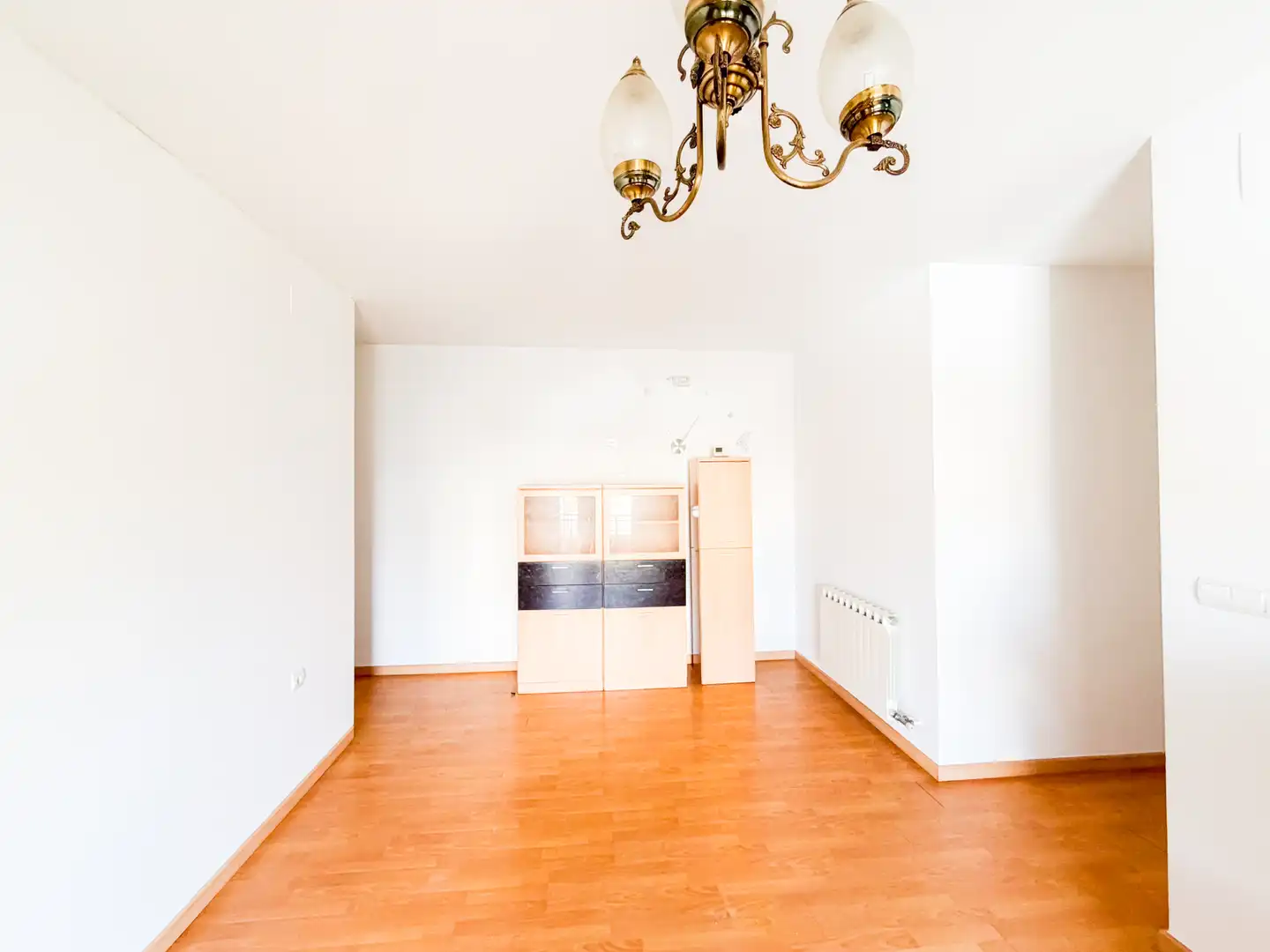 Sala d'estar de Pis en venda en Baza amb Calefacció, Terrassa i Moblat