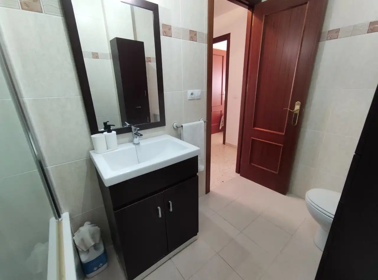 Flat with terrace to rent in Calle Sargenta 18, imagen 28