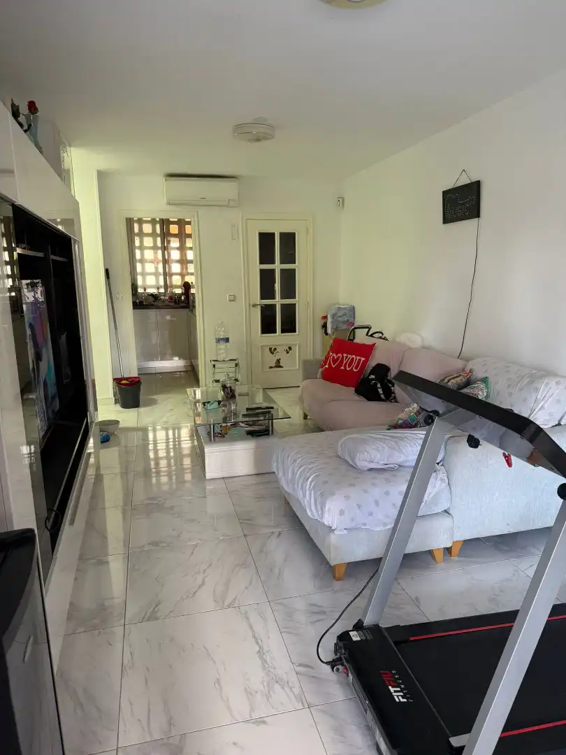 Sala de estar de Apartamento en venta en Benidorm con Aire acondicionado, Jardín privado y Amueblado