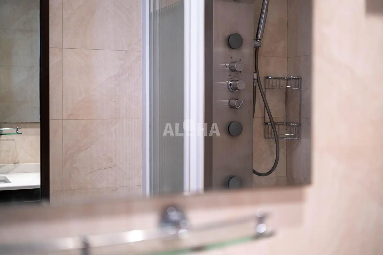 Baño de Piso de alquiler en Valencia con Calefacción, Amueblado y Balcón