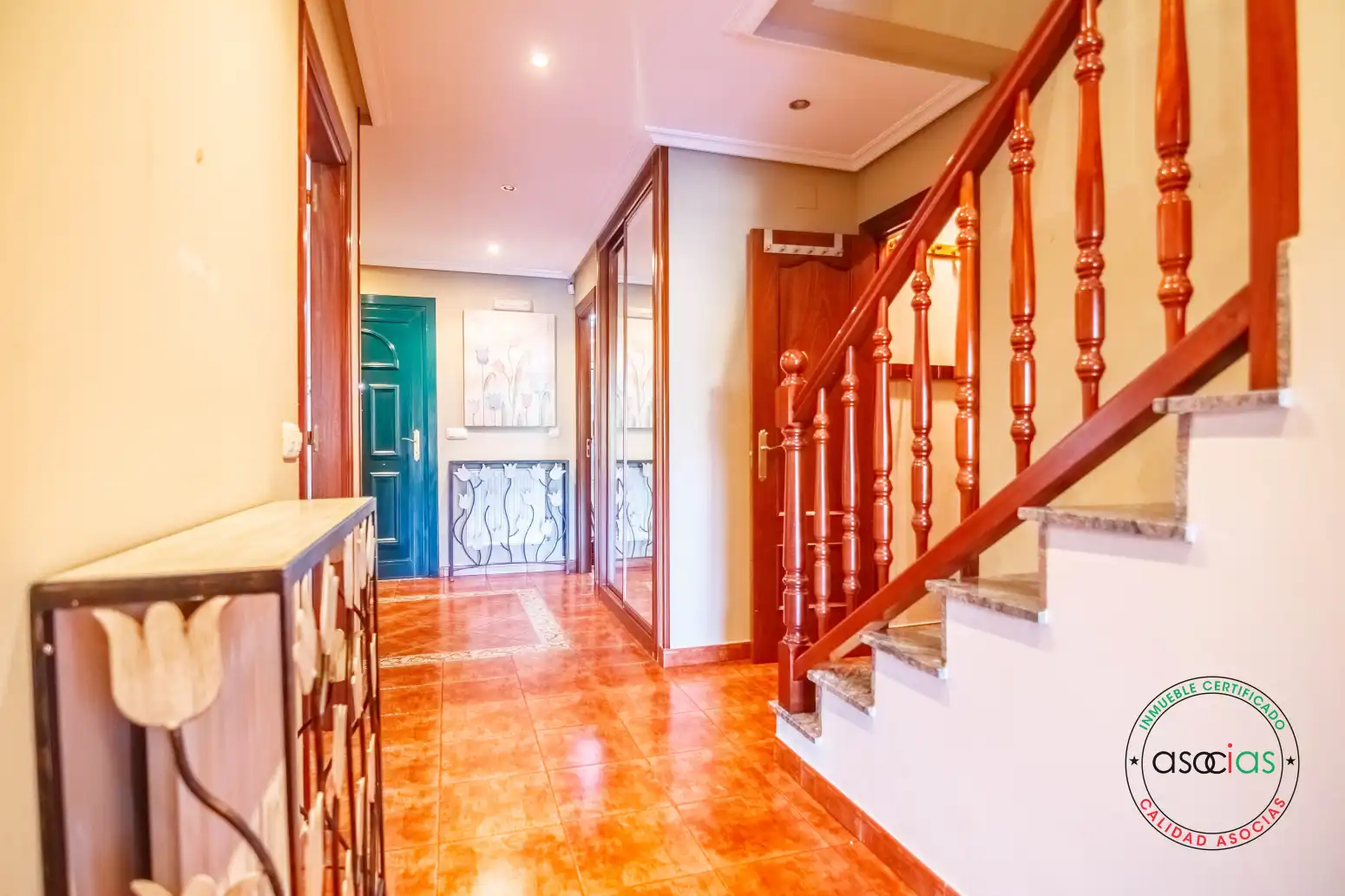 Casa adosada en venta en Grado con Calefacción, Jardín privado y Parquet