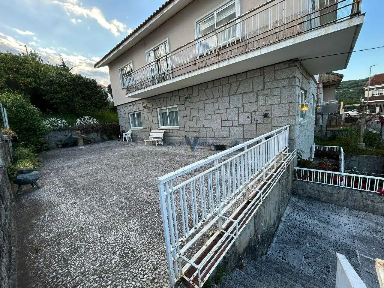Vista exterior de Casa o chalet en venta en Ourense Capital  con Calefacción, Jardín privado y Terraza