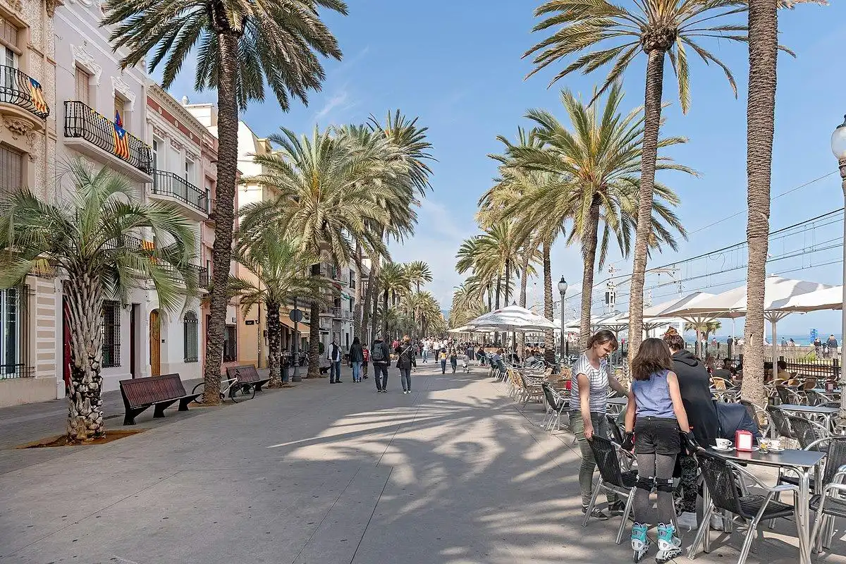 Vista exterior de Edificio en venta en Badalona