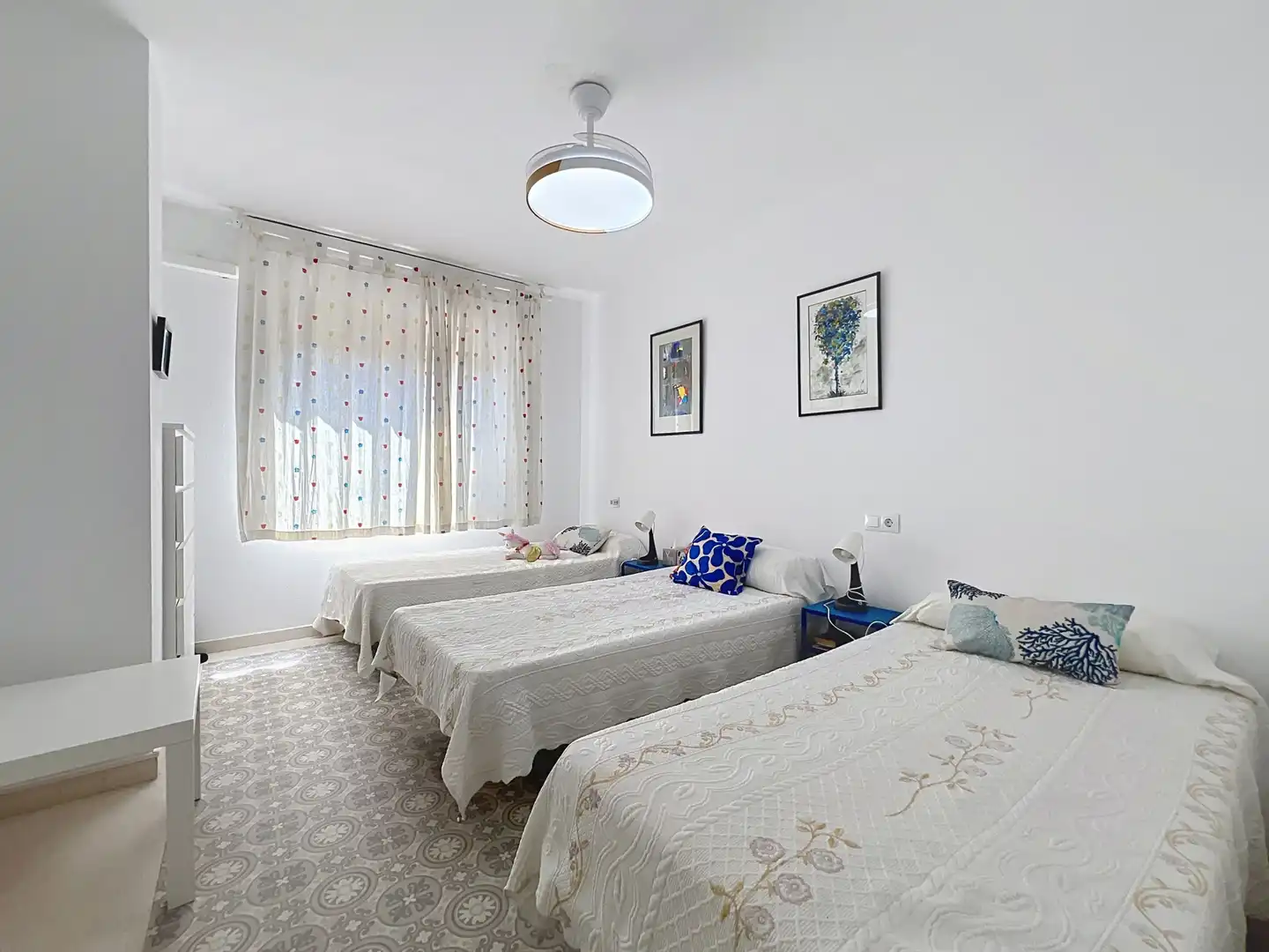 Dormitori de Apartament en venda en Manilva amb Aire condicionat i Moblat
