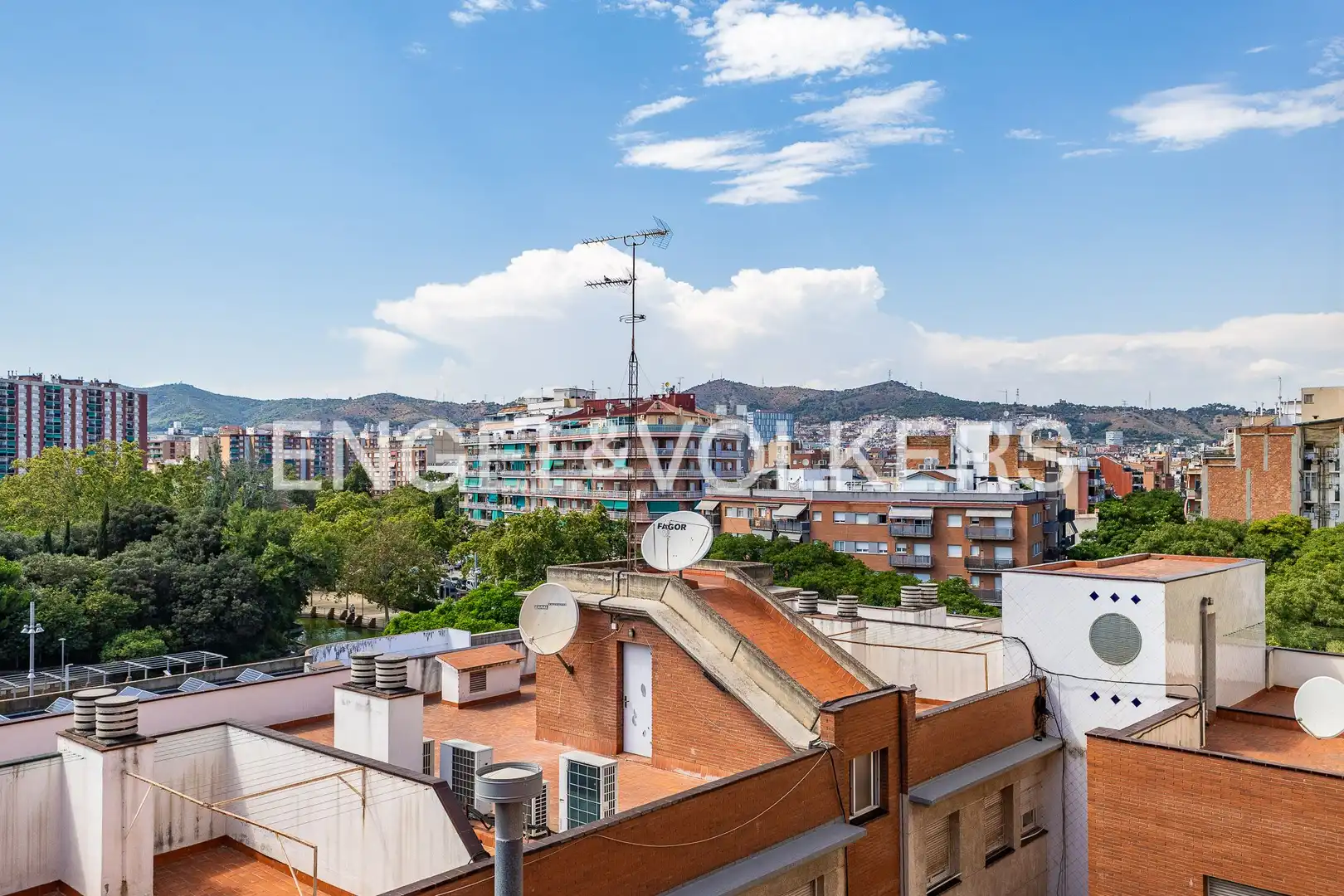 Piso con terraza en venta en Sant Andreu, imagen 19