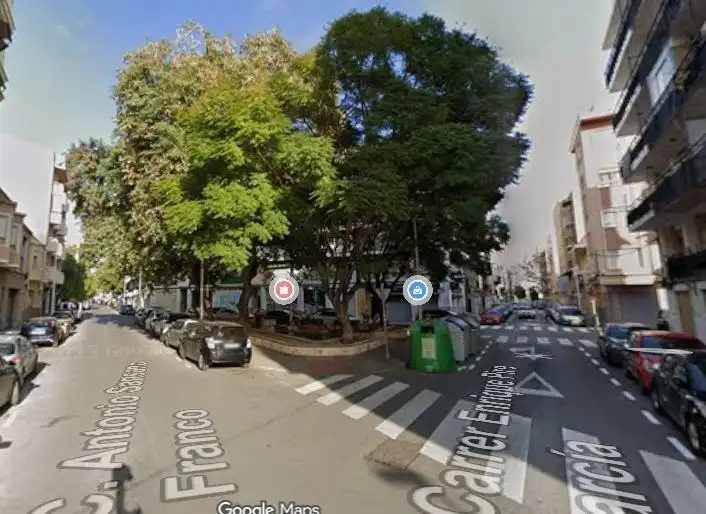 Vista exterior de Piso en venta en Elche / Elx con Amueblado y Balcón