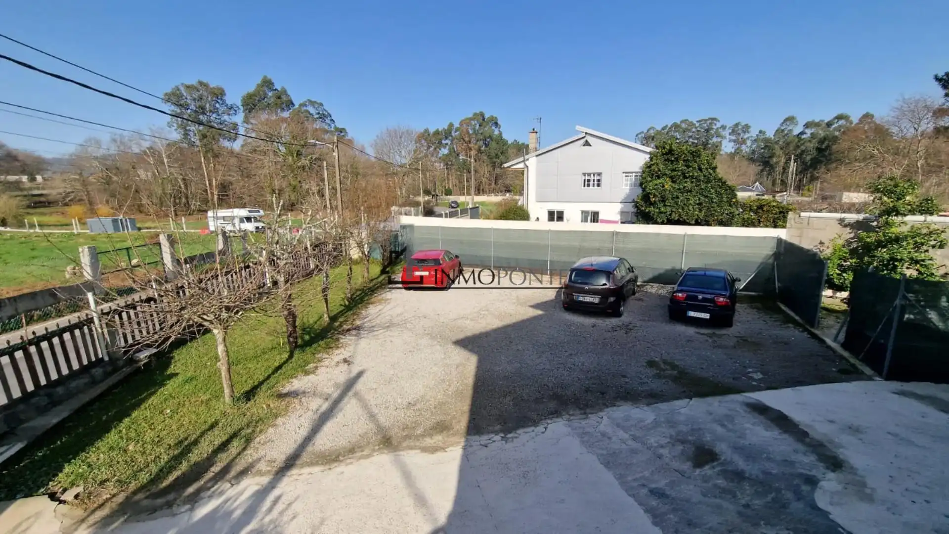 Aparcament de Casa o xalet en venda en Pontevedra Capital  amb Jardí privat