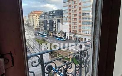 Vista exterior de Estudi en venda en Santander amb Balcó