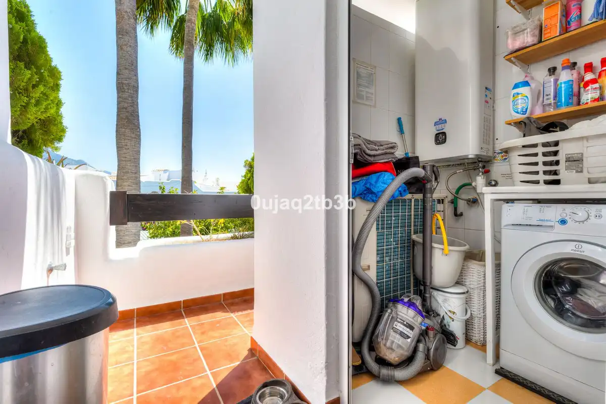 Terrace of Apartments for sale in Nueva Andalucía