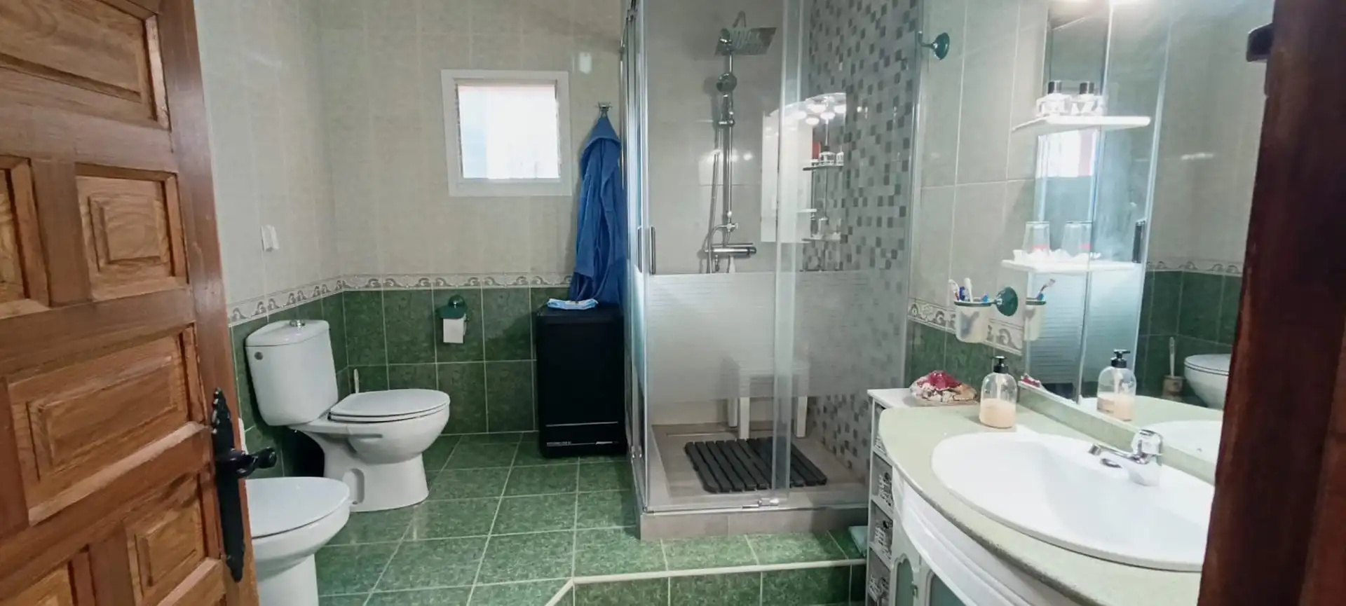 Badezimmer von Haus oder Chalet zum Verkauf in Hondón de las Nieves / El Fondó de les Neus mit Privatgarten, Terrasse und Abstellraum