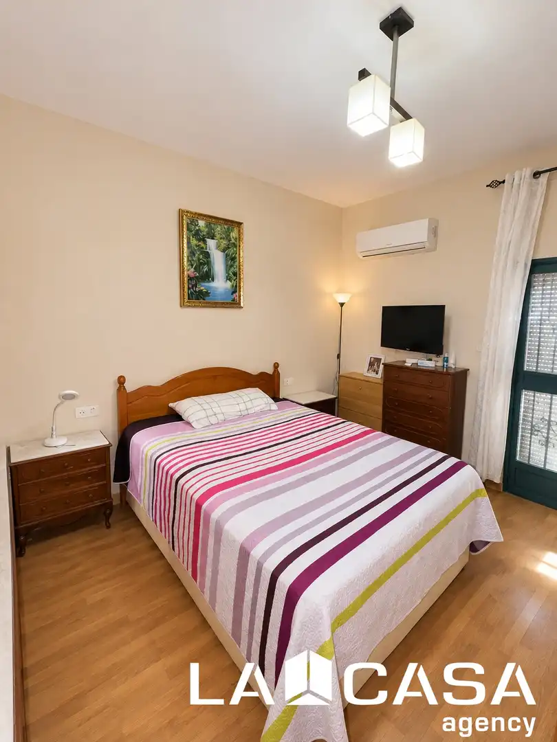 Habitación de Casa o chalet en venta en Dos Hermanas con Trastero