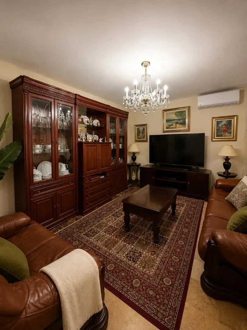 Sala d'estar de Casa adosada en venda en Bormujos amb Aire condicionat, Jardí privat i Terrassa