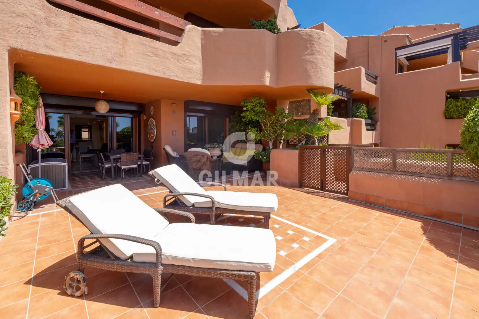 Terraza de Planta baja en venta en Estepona con Calefacción, Jardín privado y Trastero