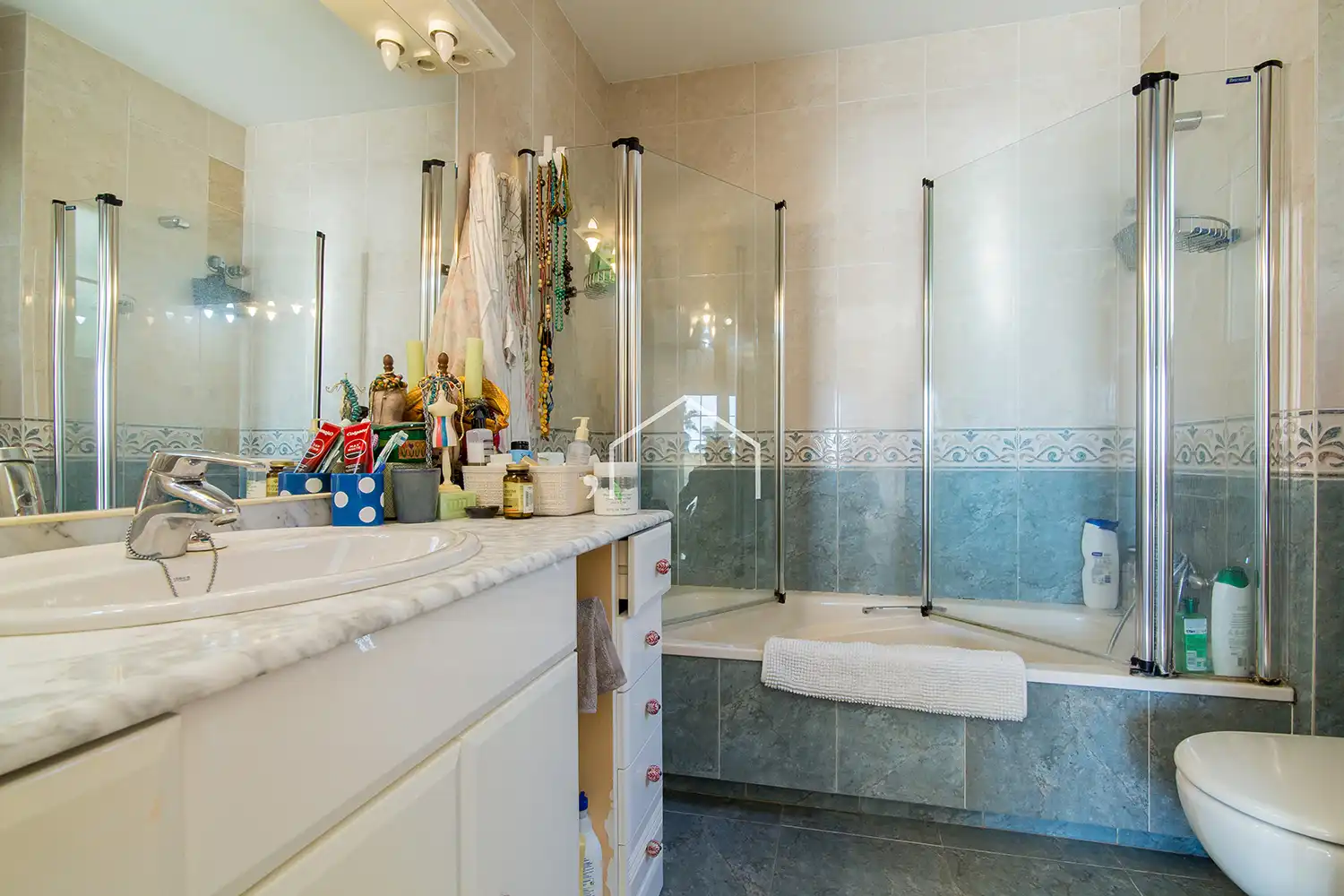 Badezimmer von Haus oder Chalet zum Verkauf in Teià mit Klimaanlage, Heizung und Privatgarten
