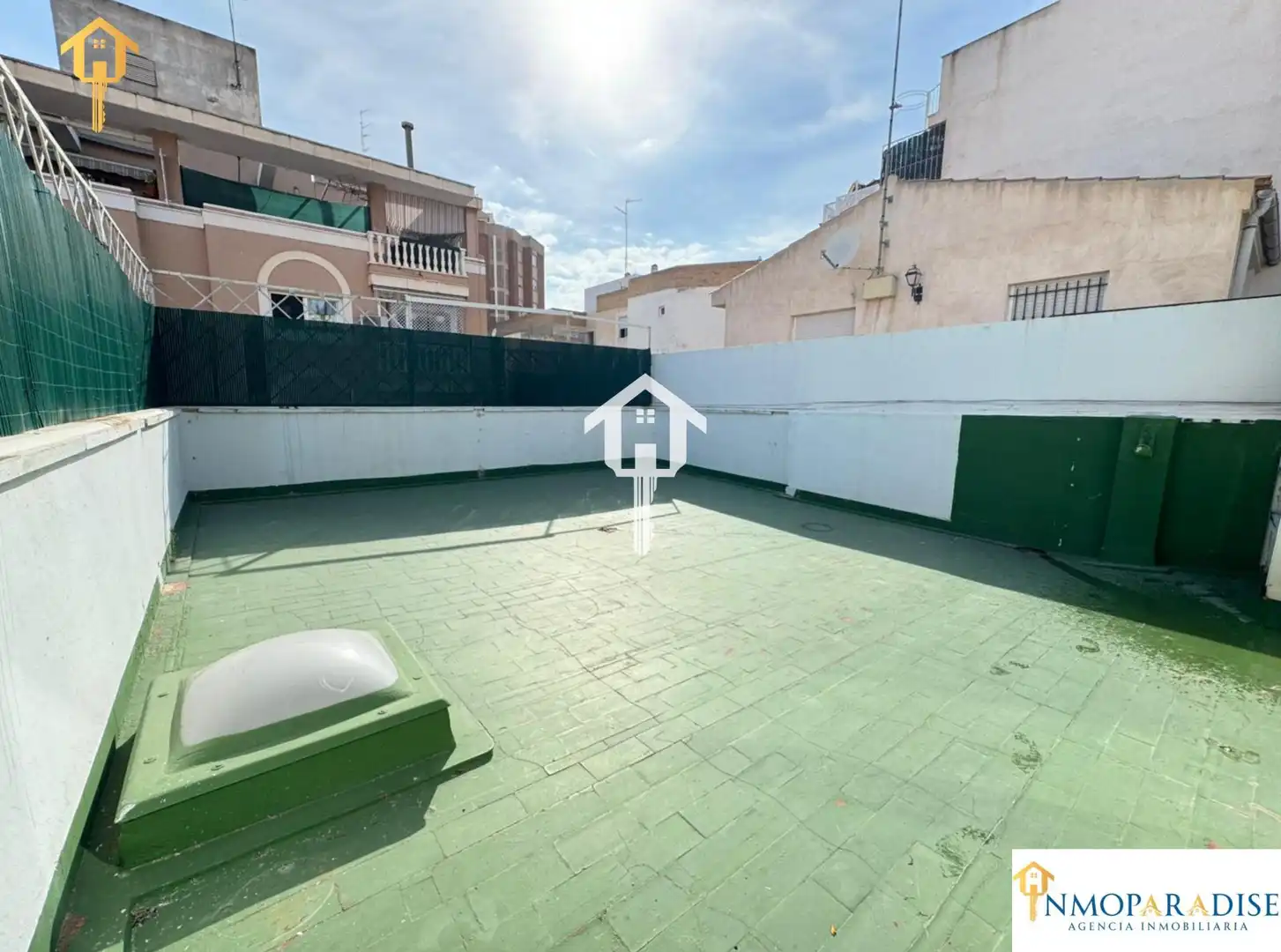 Terraza de Casa adosada en venta en Alicante / Alacant con Terraza, Trastero y Amueblado