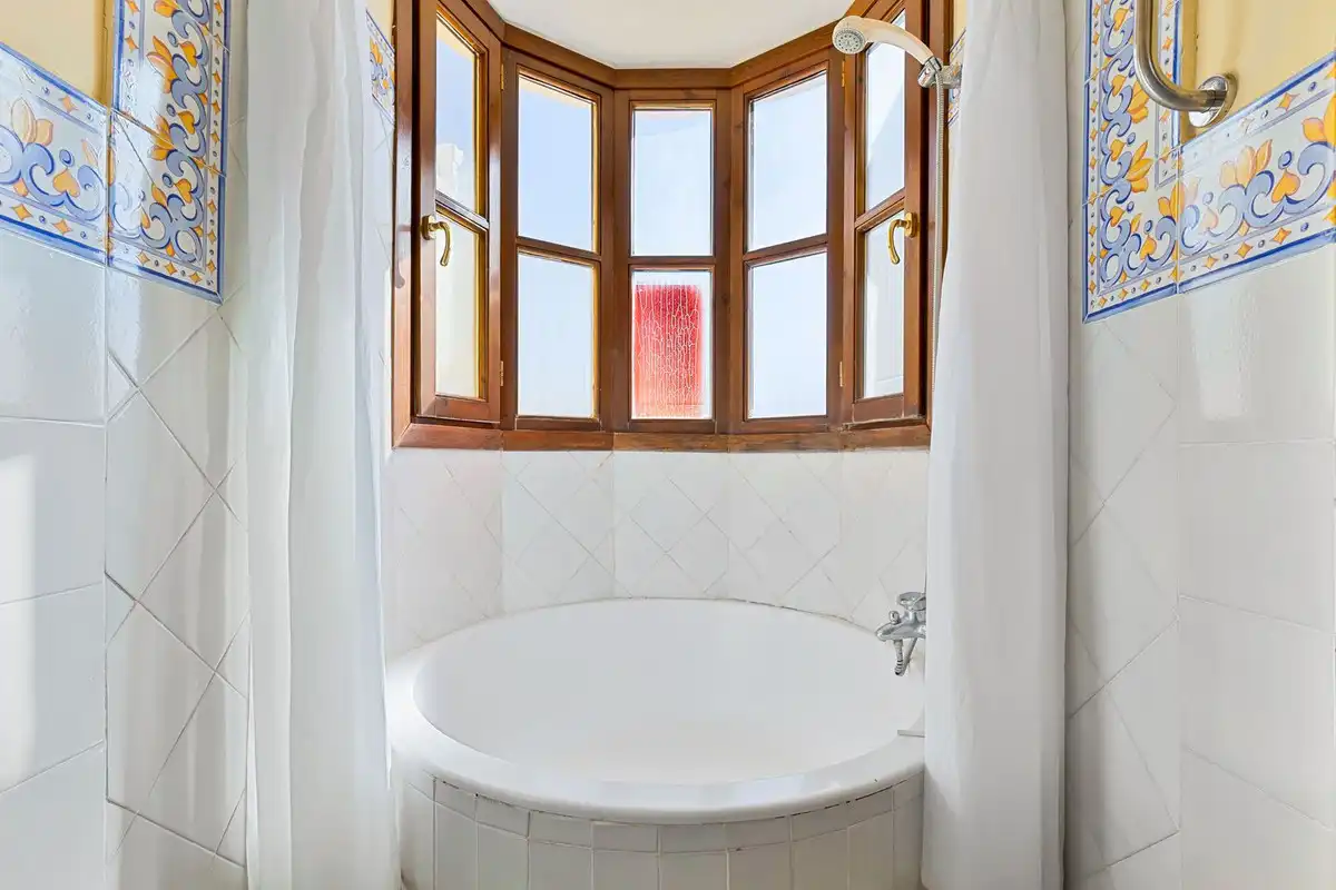 Badezimmer von Haus oder Chalet zum Verkauf in Marbella mit Terrasse und Gemeinschaftspool