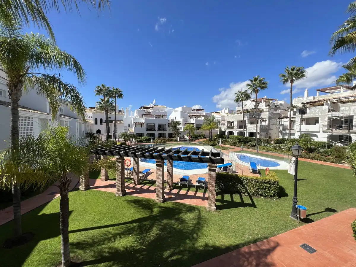 Jardín de Piso en venta en Marbella con Terraza, Trastero y Amueblado