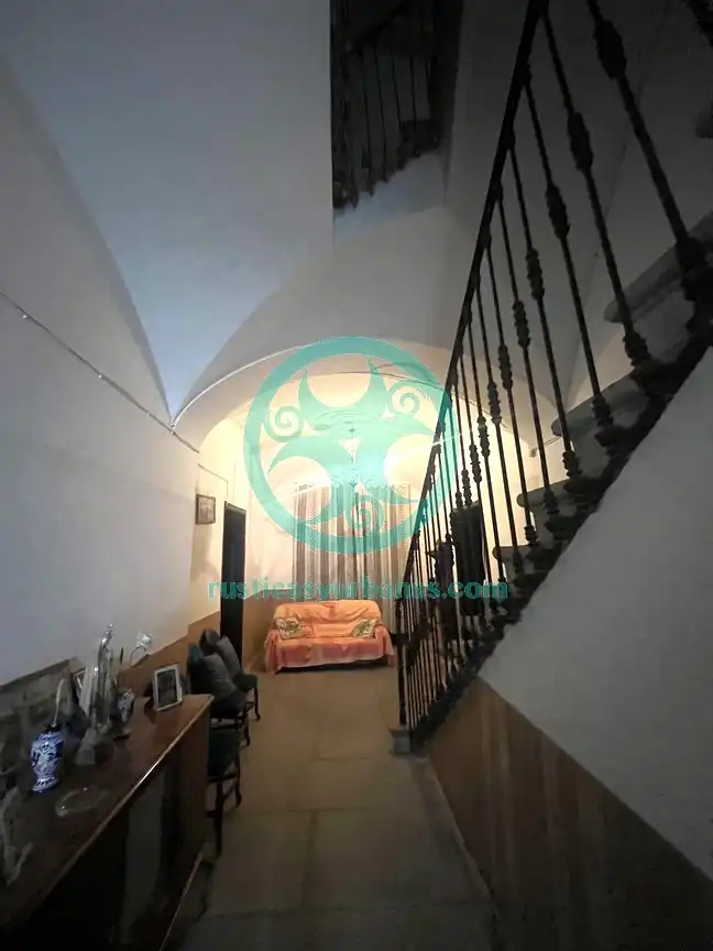 Casa rústica amb terrassa en venda a Avenida de la Constitución 15, imagen 2