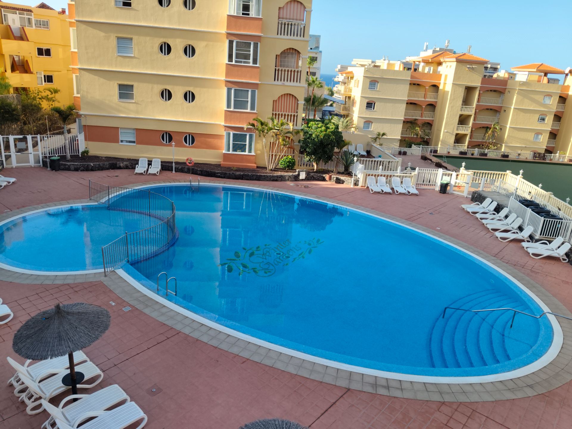 Piscina de Apartament de lloguer en San Miguel de Abona amb Terrassa, Traster i Moblat