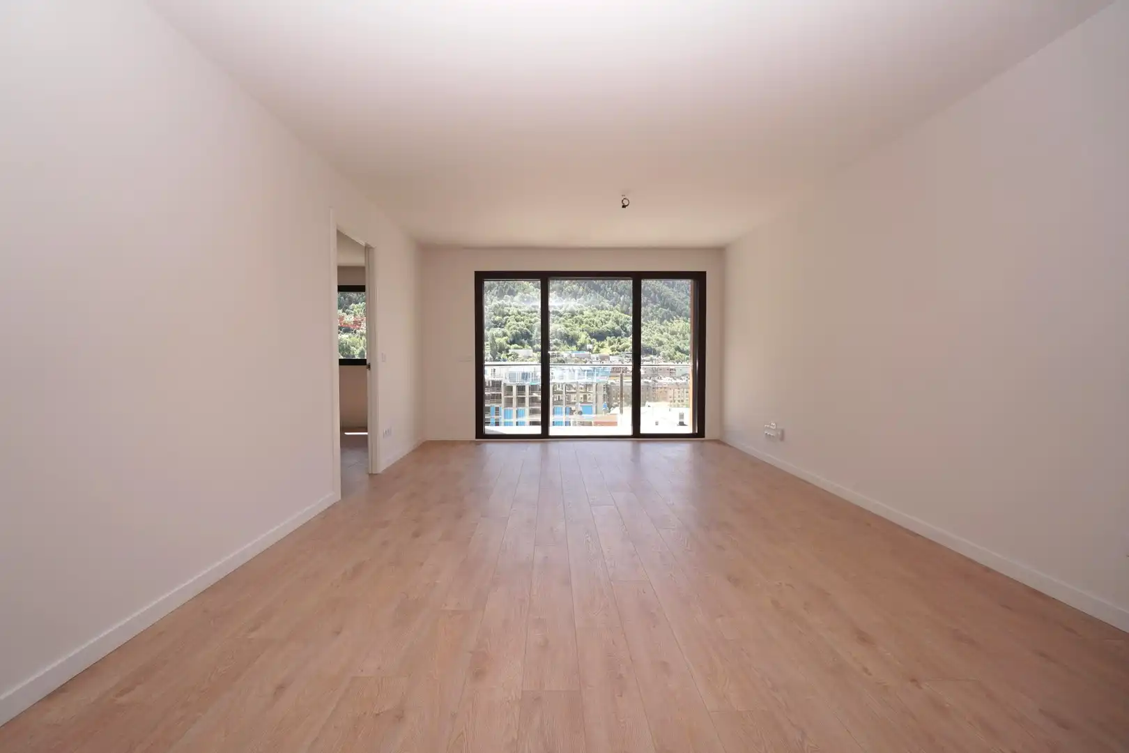 Piso con terraza en alquiler en Encamp pueblo