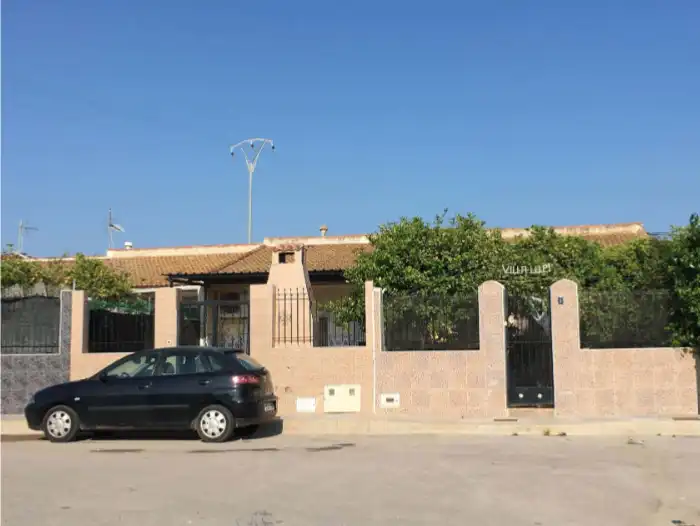 House for sale in Chinchon